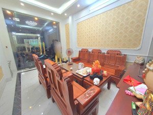 giá tốt nhất hoàng đạo thành, 38m2x4t, ôtô 7 chỗ đỗ cửa, giá 6,8 tỷ (cam kết nhà thật giá chuẩn)