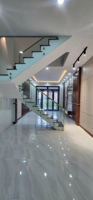 giảm sốc chỉ 5,x tỷ đất mặt tiền 92m2 đường nhựa 6m khu liên khu 45 hiếm nhà bán