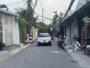 hiếm! 2 căn nhà diện tích lớn 136m2 hiệp bình phước tặng nội thất