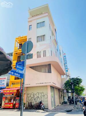 Cho thuê nhà GÓC 2mt 493 nguyễn đình chiểu, p2, q3 vs đường bàn cờ.