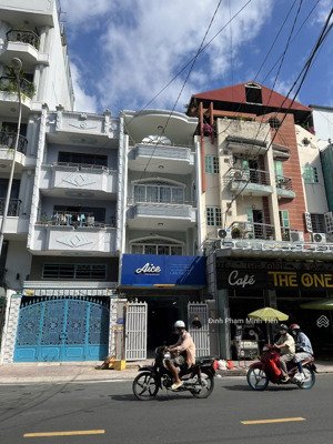 mt đường số 26, p10, q6, 18,7 tỷ, 110m2, 4.5x25m, 4 tầng