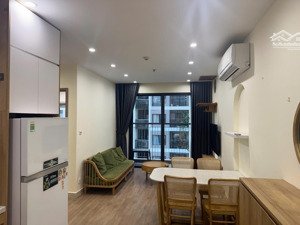 bán căn 2pn 1wc toà s303 diện tích 55m tầng trung full nội thất như ảnh giá 4,820 tỷ ( hỗ trợ vay )