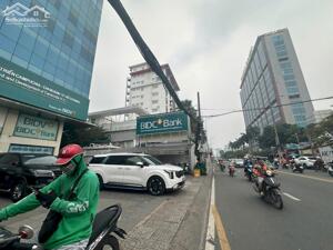 Cho thuê MT 108-110 Cách mạng tháng 8, Quận 3.