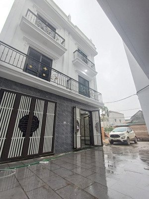 bán nhà 35m²- gần ql6 & đh thể dục thể thao-cạnh đường thông ô tô tránh,full nội thất