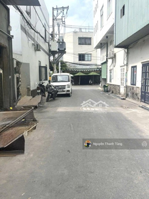 siêu phẩm nhà phố 5 tầng có thang máy đường lâm thị hố, dt 72m2, đường 10m hàng xóm kdc hiệp thành.