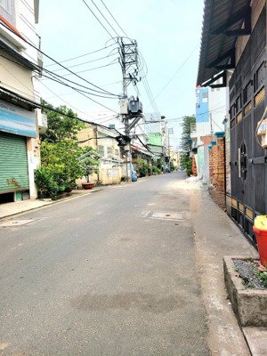 quốc lộ 1a - tây lân - căn góc 2 mặt hẻm xe tải ngang 9m ở kết hợp kinh doanh