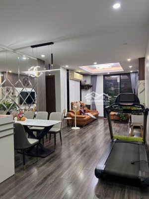 chính chủ cho thuê 2pn- 78m2, center point 110 cầu giấy - nội thất cao cấp - 19tr/tháng