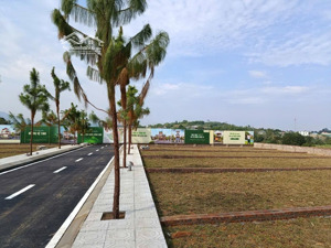 đất phúc thọ 100m2 mặt tiền 6m giá chỉ 25 - 28tr/m2 cực tốt đầu tư. vị trí: phúc thọ hà nội.