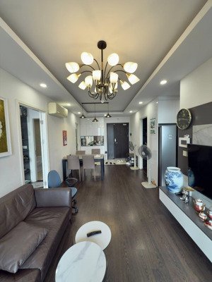 chính chủ gửi bán gấp căn hộ 81.9m2 - 2pn2wc - nhà đẹp, giá cam kết thật tại golden palm thanh xuân