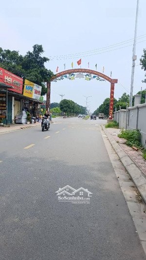 hiếm-mảnh đất 40m2 tại kiêu kỵ-sát vin ocean park-oto 4c đỗ cửa-sau 1 nhà ra đường to-giá hơn 3 tỉ