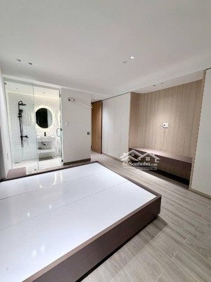 ngay đầm sen - hoà bình quận 11 - nhà mới đẹp ở ngay- 40m2-4 tầng btct- hẻm xe hơi - nhỉnh 6 tỷ tl