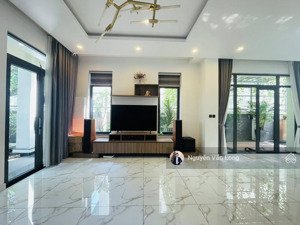 hot - biệt thự hồ full nội thất sẵn vào ở diện tích 8x22m cho thuê 45 triệu thương lượng