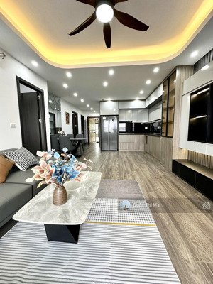 chính chủ gửi bán chcc nam đô, 97m2, 3 phòng ngủ, 2 ban công, full nội thất