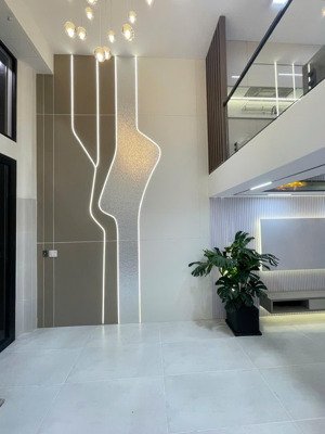 chỉ 15 tỷ sở hữu 1 căn duy nhất ngay mặt tiền kinh doanh trường chinh đoạn đẹp- dt 4,2x16m - 5 tầng