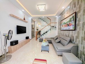 nhà mới đón tết -giá tốt từ chính chủ cho quý anh chị xem phù hợp mua nhanh gọn
bán nhà 3 tầng m