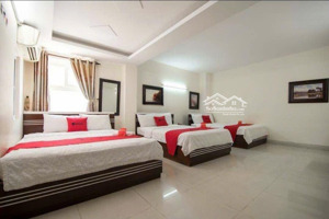 cho thuê khách sạn góc 2 mặt tiền 46 phòng ngay bãi sau thùy vân