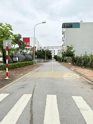 bán đất tái định cư giang biên long biên | 70m mt 5,85m | ô tô tránh vỉa hè | view công viên