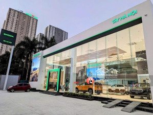 siêu đẹp, cho thuê mbkd đường láng, dt: 304m2, mt: 16m. giá thuê: 140 triệu/ tháng