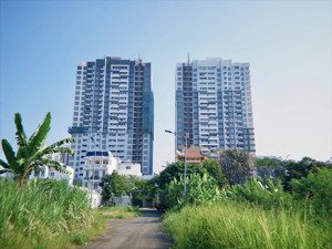 quá rẻ! căn 3pn tầng cao, view thành phố giá chỉ 7 tỷ. thấp hơn giá thị trường. lh 