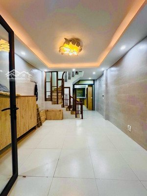 chính chủ nhờ bán - cầu giấy - dt 45m2 x 5 tầng - mt 3.5m