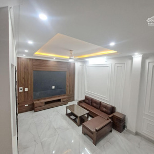 bán nhà phố kim quan việt hưng 6 tầng có sân riêng | 45m | xây 31,8m nhỉnh 6 tỷ full nt ở ngay.