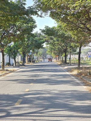 bán đất 4x25m, mặt tiền song hành ql1k, kdc châu thới p. bình an, thổ cư 100%