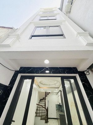 bán nhà vĩnh quỳnh, nhà mới 5 tầng 34m, giá 5,15 tỷ