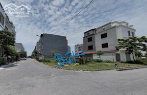 BÁN ĐẤT HOÀ LẠC VIEW HỒ TÂN XÃ ĐƯỜNG RỘNG Ô TÔ TRÁNH Ở SƯỚNG KD TỐT, ĐỐI DIỆN ĐHFPT, ĐHQG