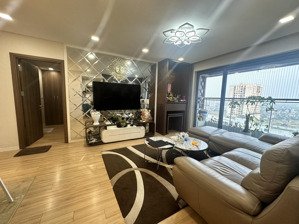 hiếm! căn 3 ngủ rivera park tầng cao, full nội thất xịn, view thoáng, giá tốt, sổ lâu dài