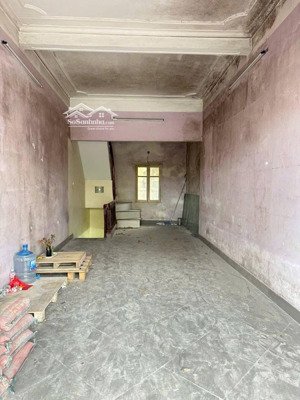 chính chủ bán nhà mặt phố quận ba đình-phố có vỉa hè rộng 6m-ô tô đỗ cửa thoải mái-kd các loại hình