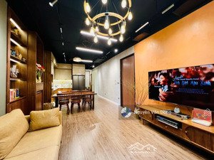 giá cực tốt - bán căn 3 ngủ đẹp, ban công đông nam cực mát mẻ, sổ đỏ sẵn giao dịch ngay, full đồ