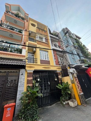 hxh 8m 1 trệt 3 lầu khu làng hoa gò vấp nhà btct kiên cố