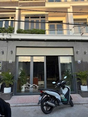 bán gấp nhà riêng 4pn, 5wc, 100m2 tại huỳnh tấn phát, phú xuân, nhà bè, hcm, giá siêu hời 8,2 tỷ