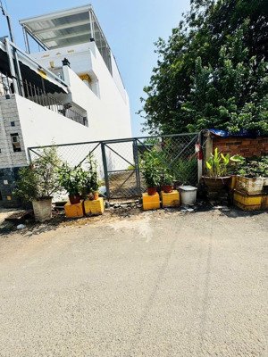 cần bán nhanh lô đất 82m2 đường xe oto