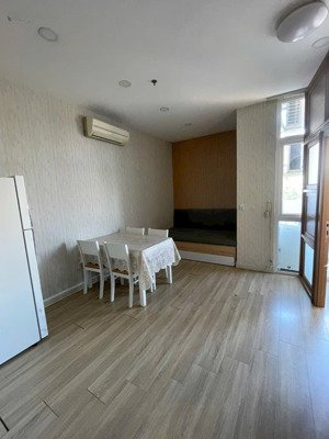 chính chủ chào bán căn 1pn 42m2 cc florita q7, sát lottemart