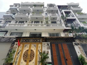 8.9tỷ, nhà 5 tầng, khu cao tầng đồng bộ, ngang 4m, dtsd hơn 200m2, an ninh tĩnh, full nội thất