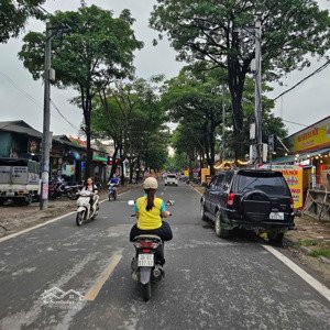 bán đất phân lô phố nhổn, tu hoàng, từ liêm, 43m2, giá 9,5 tỷ ô tô tránh, vỉa hè 2 bên, kinh doanh