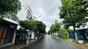 nhà 3 tầng khu đô thị an bình tân dt 100m2 có sổ đối diện chung cư