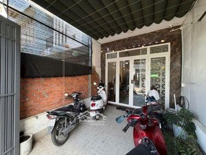 nhà kinh dương vương quận 6.dt:3.5mx24.5m nở hậu 4.2m.kinh doanh tốt,có sẵn dòng tiền cho thuê.