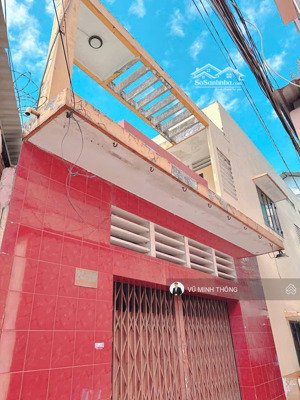 siêu hấp dẫn! dt: 18 x 20. nhà c4 phan đình phùng có giá chỉ 15.9 tỷ tl