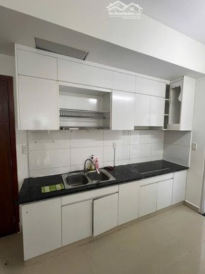 kẹt tiền bán nhanh trước tết căn 2pn giá chỉ 3 tỷ 250