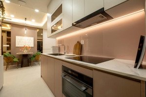 bán gấp căn 2 phòng ngủ rẻ hơn thị trường 100tr hướng đông bắc siêu mát, view ql13 lh 