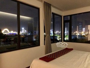 bán nhanh ! tòa căn hộ mặt tiền trưng nữ vương, trung tâm hải châu - view cầu rồng - công viên apec