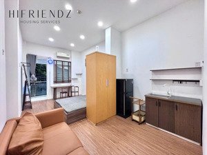 studio ban công full nội thất - thang máy sát cầu nguyễn văn cừ, cầu chữ y