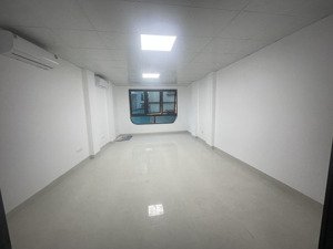 cho thuê văn phòng 45m2 đường thiên hiền giá 5tr5