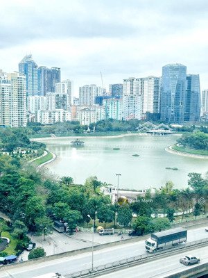 bán căn hộ 163m2 4pn, ban công đông nam, tại thăng long n01, giá thỏa thuận. lh 