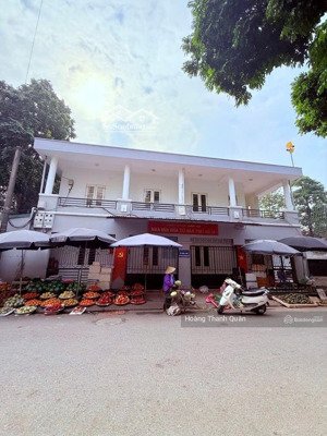 cổng chợ 230 sài đồng - nhà 4 tầng - ngõ thông - ô tô tránh - nhỉnh 8 tỷ