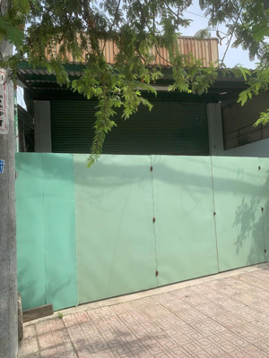 qsdđ và qsh nhà ở thuộc tđ số 511, tbđ số 32 tại 823 huỳnh tấn phát, x. phú xuân, h. nhà bè