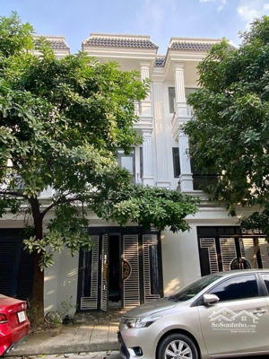 nhà phố cao cấp tp dĩ an 3 tầng hoàn công giá chỉ 4.6 tỷ kdc hoàng nam , đường 10m có