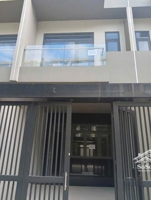 cho thuê nhà phố tm bcons uni valley - 4 tầng - giá chỉ 10 triệu/tháng